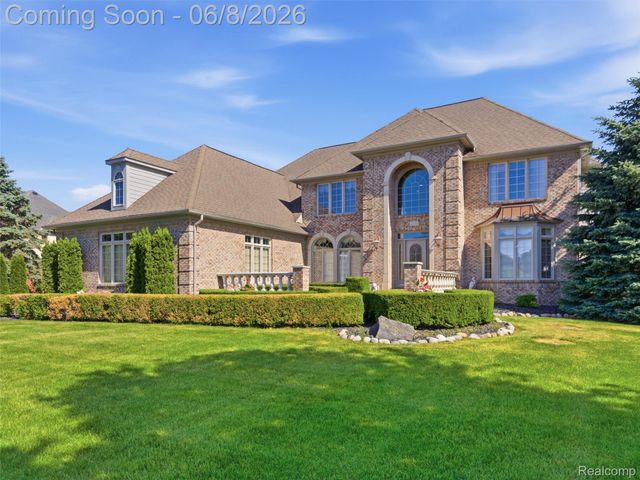 54150 Queensborough Drive, Shelby Charter Township, MI 48315
