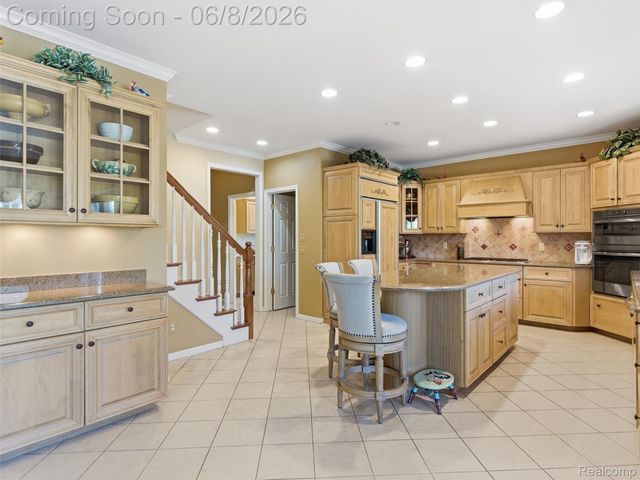 54150 Queensborough Drive, Shelby Charter Township, MI 48315