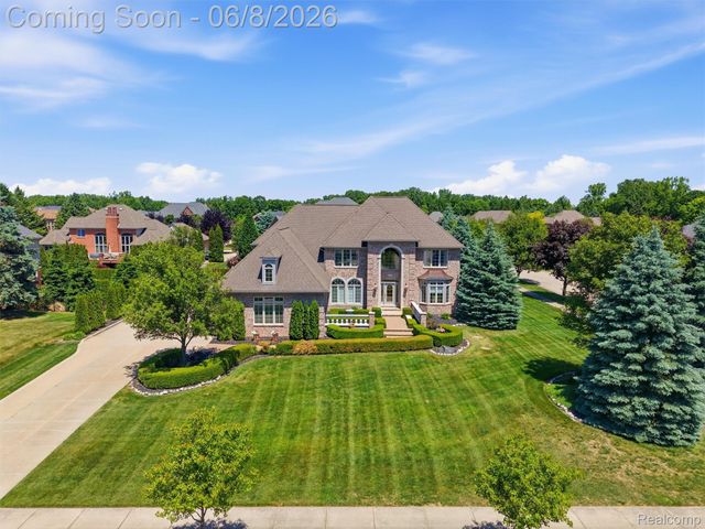 54150 Queensborough Drive, Shelby Charter Township, MI 48315