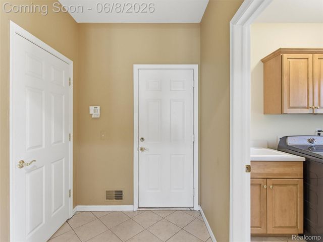 54150 Queensborough Drive, Shelby Charter Township, MI 48315