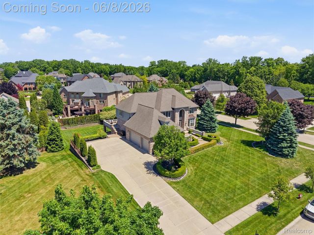 54150 Queensborough Drive, Shelby Charter Township, MI 48315