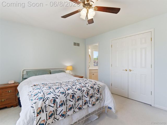 54150 Queensborough Drive, Shelby Charter Township, MI 48315