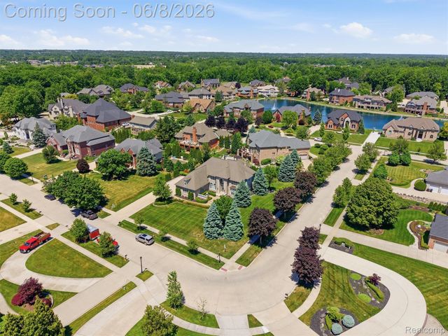 54150 Queensborough Drive, Shelby Charter Township, MI 48315