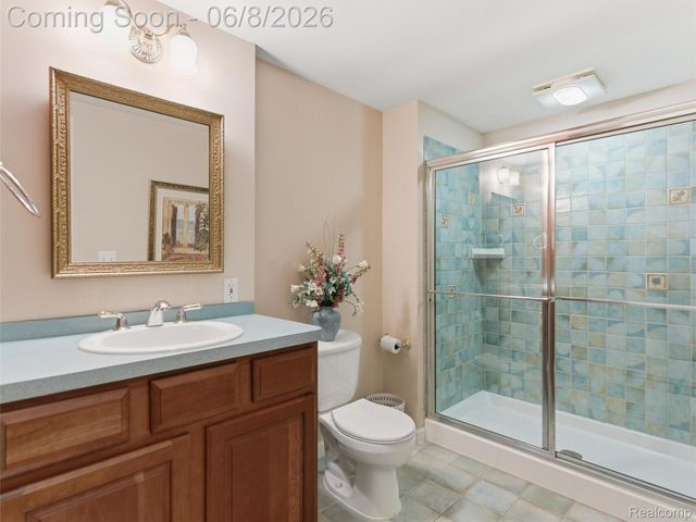 54150 Queensborough Drive, Shelby Charter Township, MI 48315