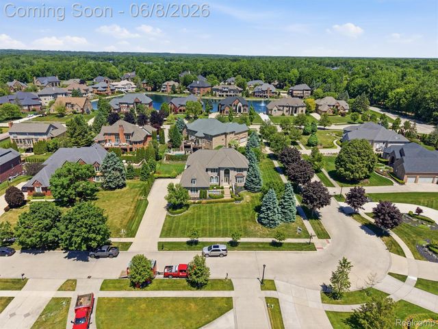 54150 Queensborough Drive, Shelby Charter Township, MI 48315