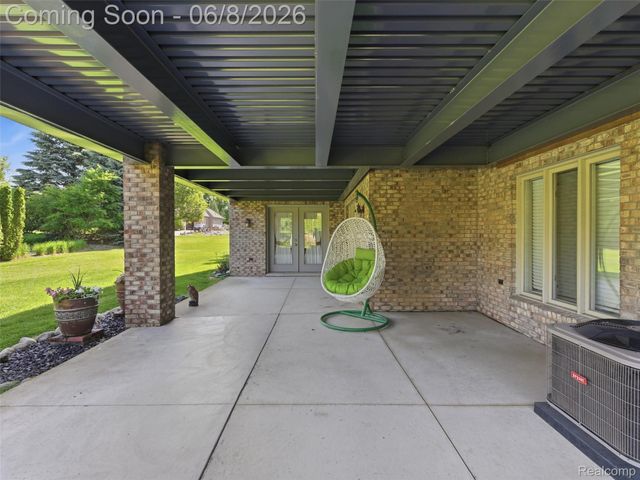 54150 Queensborough Drive, Shelby Charter Township, MI 48315