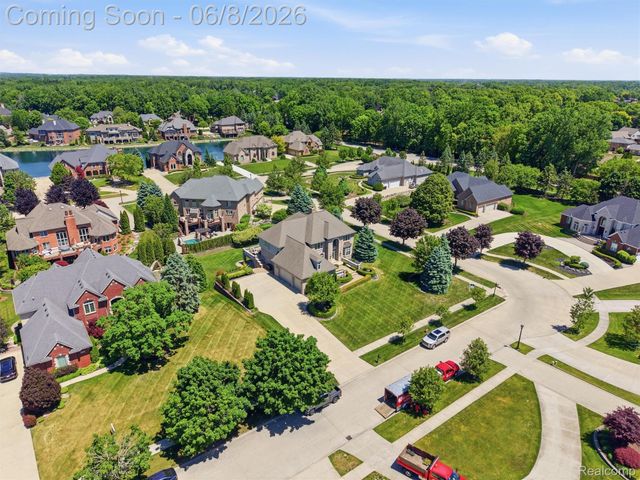 54150 Queensborough Drive, Shelby Charter Township, MI 48315