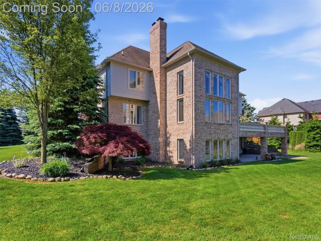 54150 Queensborough Drive, Shelby Charter Township, MI 48315