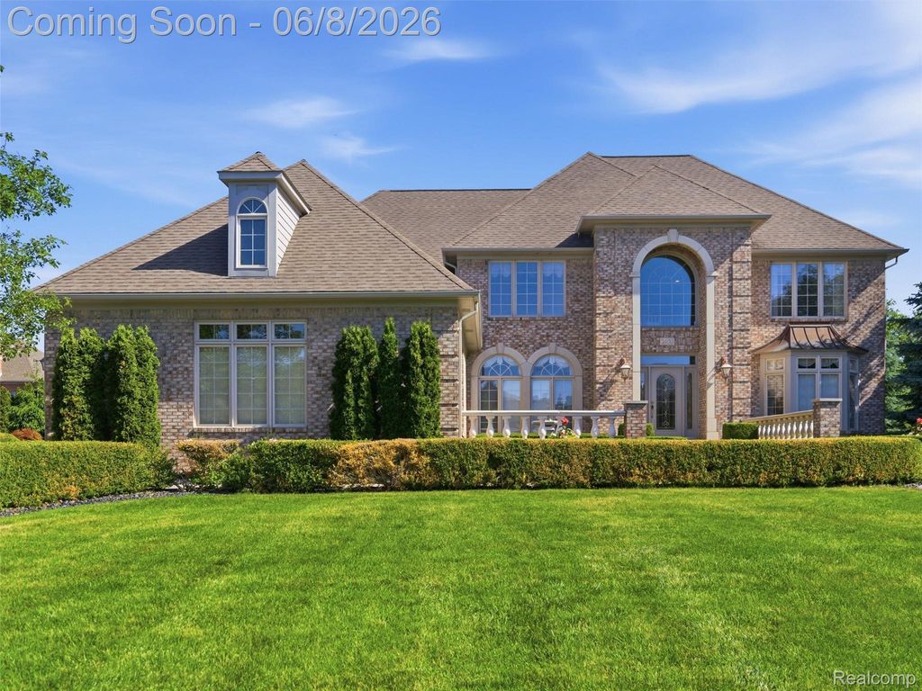 54150 Queensborough Drive, Shelby Charter Township, MI 48315