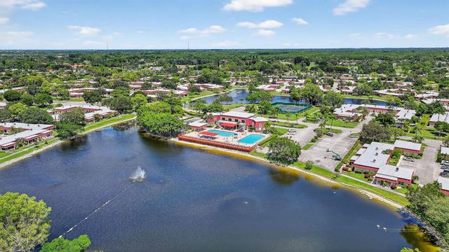 448 Franconia Circle B, Lake Worth, FL 33467