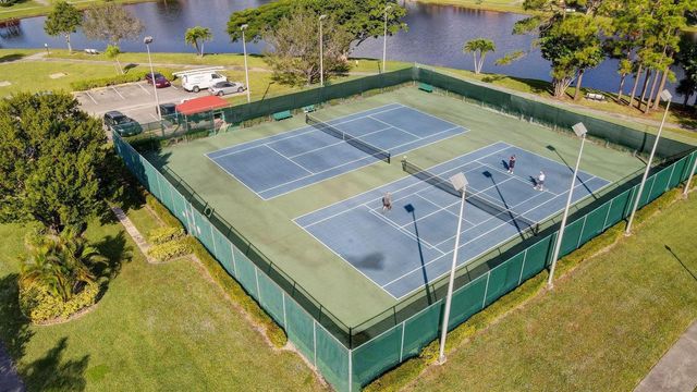 448 Franconia Circle B, Lake Worth, FL 33467