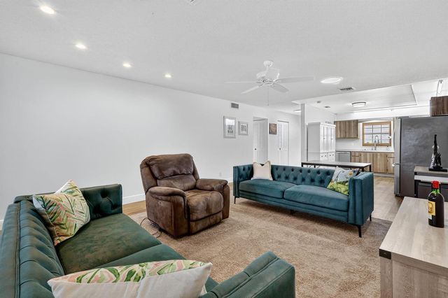 448 Franconia Circle B, Lake Worth, FL 33467