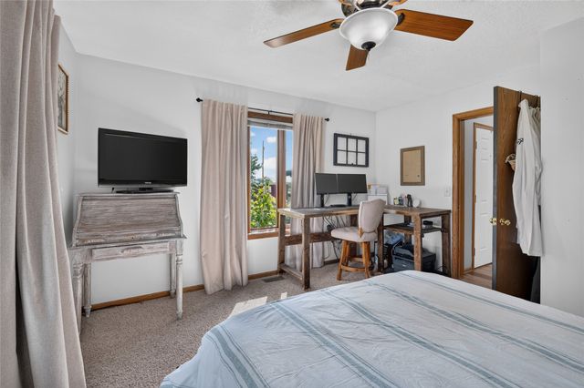 1008 Pleasant Street SE, Bondurant, IA 50035