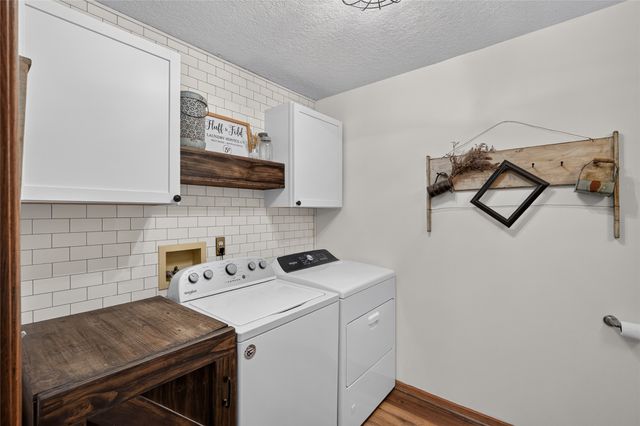 1008 Pleasant Street SE, Bondurant, IA 50035