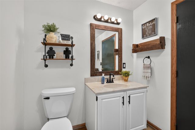 1008 Pleasant Street SE, Bondurant, IA 50035