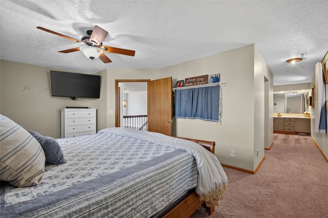 1008 Pleasant Street SE, Bondurant, IA 50035