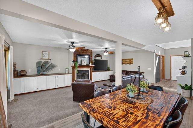 1008 Pleasant Street SE, Bondurant, IA 50035