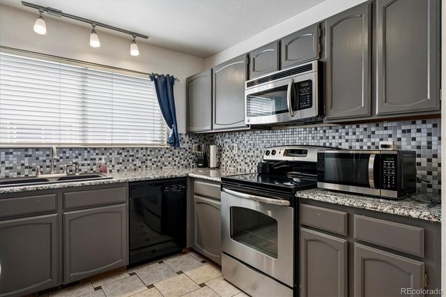 9087 Bear Mountain Drive, Highlands Ranch, CO 80126