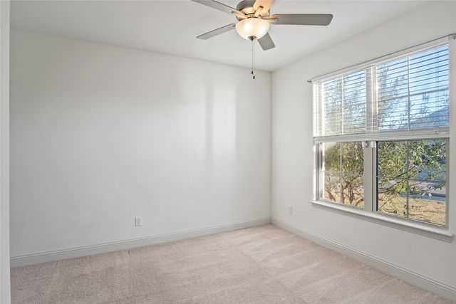 327 Coyote Creek Drive, Lavon, TX 75166