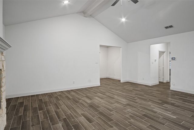 327 Coyote Creek Drive, Lavon, TX 75166