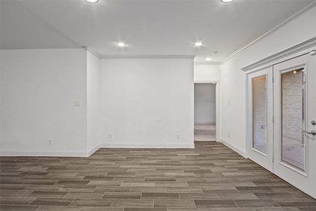 327 Coyote Creek Drive, Lavon, TX 75166