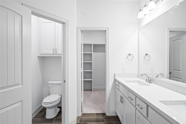 327 Coyote Creek Drive, Lavon, TX 75166