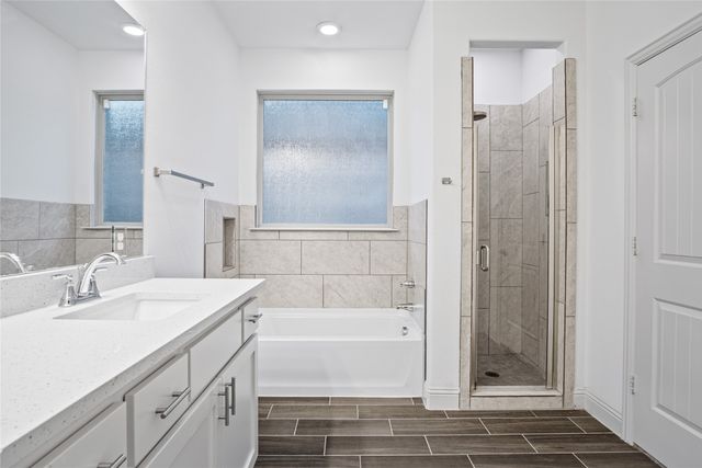 327 Coyote Creek Drive, Lavon, TX 75166