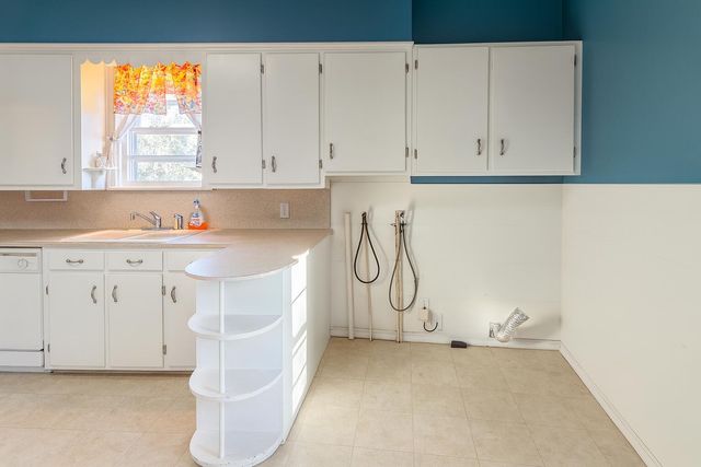 400 W Garza Street, Slaton, TX 79364