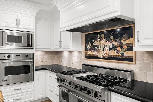 9103 Alta Drive 305, Las Vegas, NV 89145