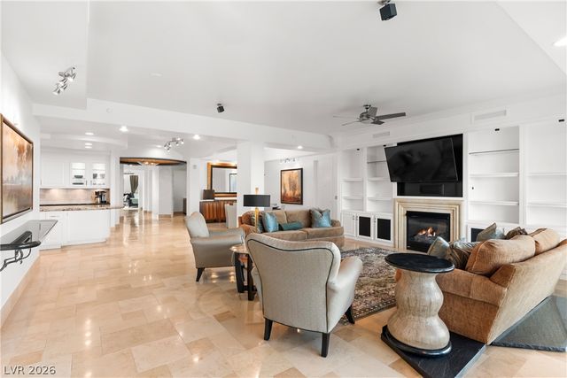 9103 Alta Drive 305, Las Vegas, NV 89145