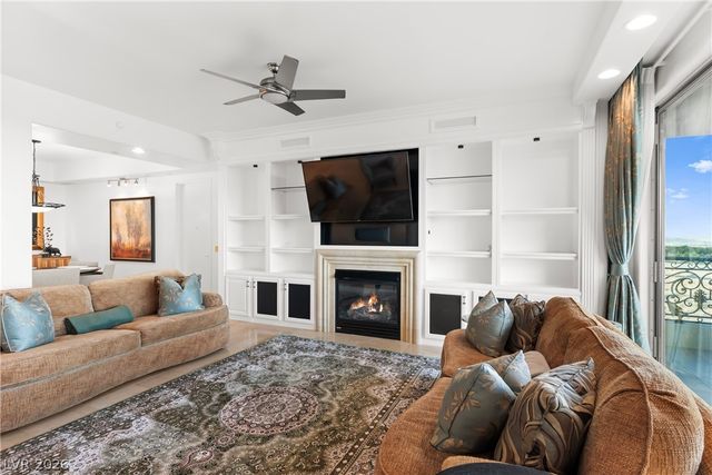 9103 Alta Drive 305, Las Vegas, NV 89145