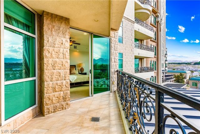 9103 Alta Drive 305, Las Vegas, NV 89145