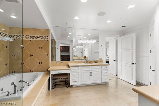 9103 Alta Drive 305, Las Vegas, NV 89145