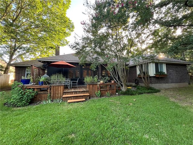 3933 Oriole Court, College Station, TX 77845