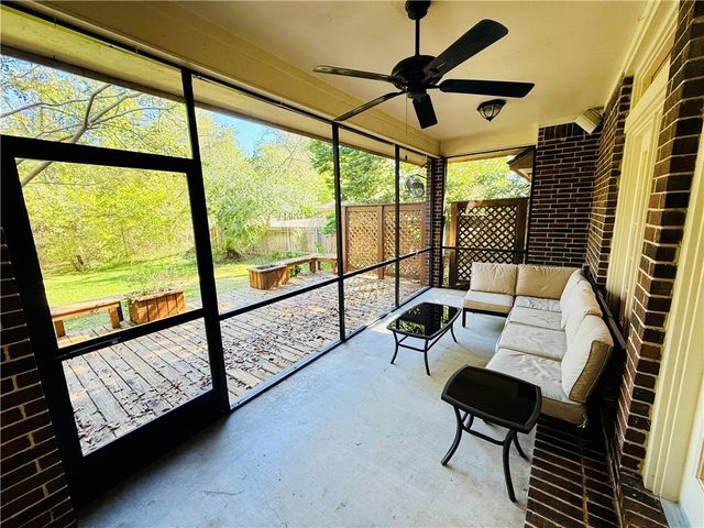 3933 Oriole Court, College Station, TX 77845