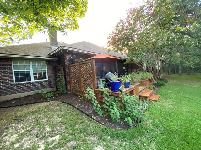 3933 Oriole Court, College Station, TX 77845