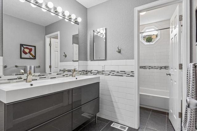 7635 Jared Way, Littleton, CO 80125