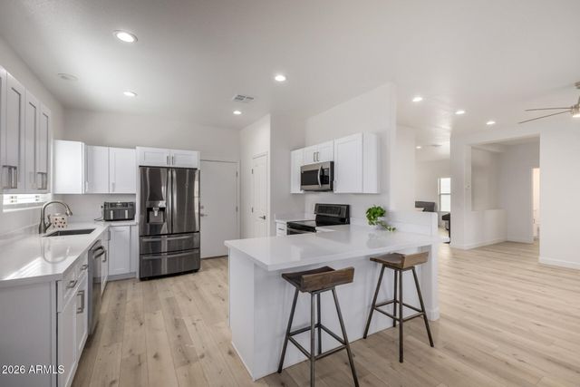 4610 E WHITEHALL Drive, San Tan Valley, AZ 85140