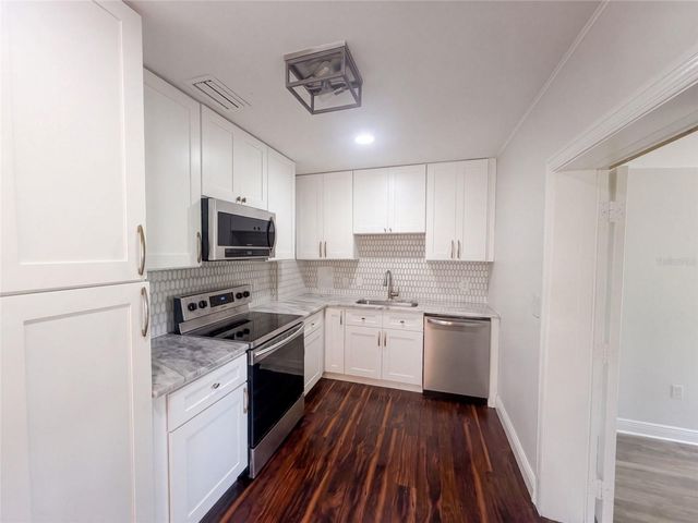 10806 W ELBOW DRIVE, Tampa, FL 33612