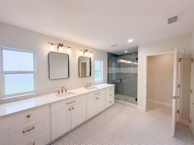 10806 W ELBOW DRIVE, Tampa, FL 33612