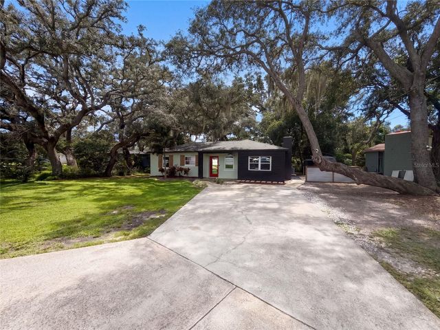 10806 W ELBOW DRIVE, Tampa, FL 33612