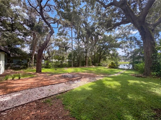 10806 W ELBOW DRIVE, Tampa, FL 33612