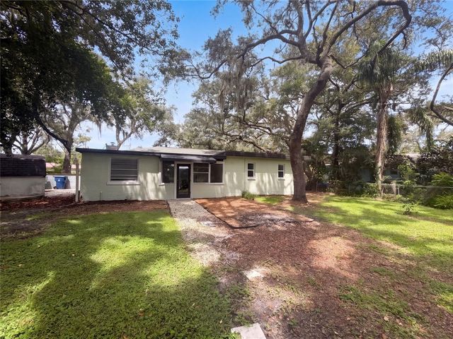 10806 W ELBOW DRIVE, Tampa, FL 33612