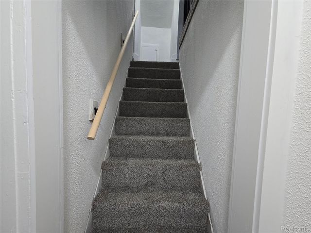 15331 Allen Road, Southgate, MI 48195