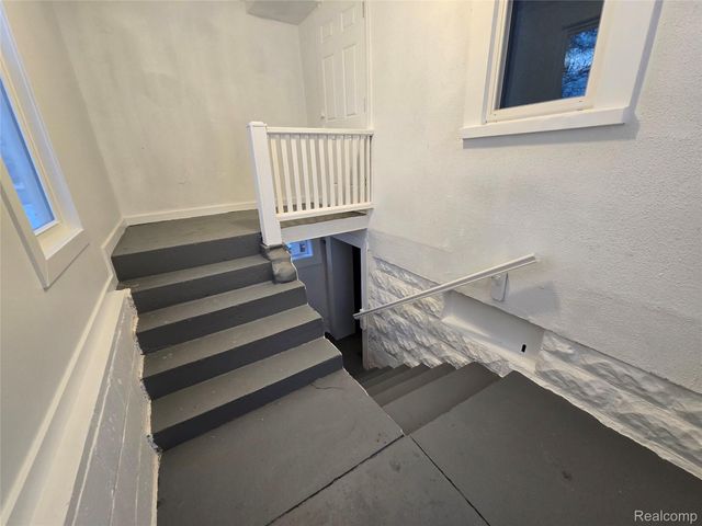 15331 Allen Road, Southgate, MI 48195