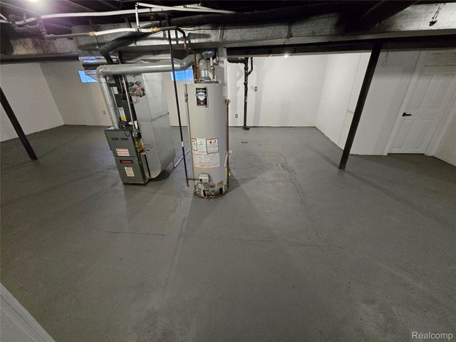 15331 Allen Road, Southgate, MI 48195