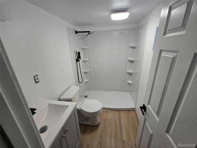 15331 Allen Road, Southgate, MI 48195