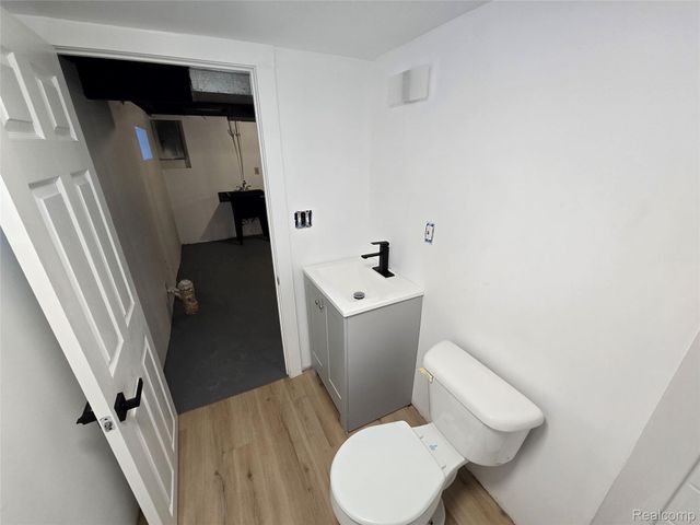 15331 Allen Road, Southgate, MI 48195