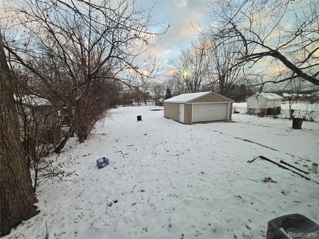 15331 Allen Road, Southgate, MI 48195