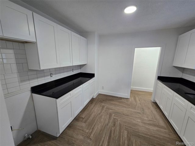 15331 Allen Road, Southgate, MI 48195